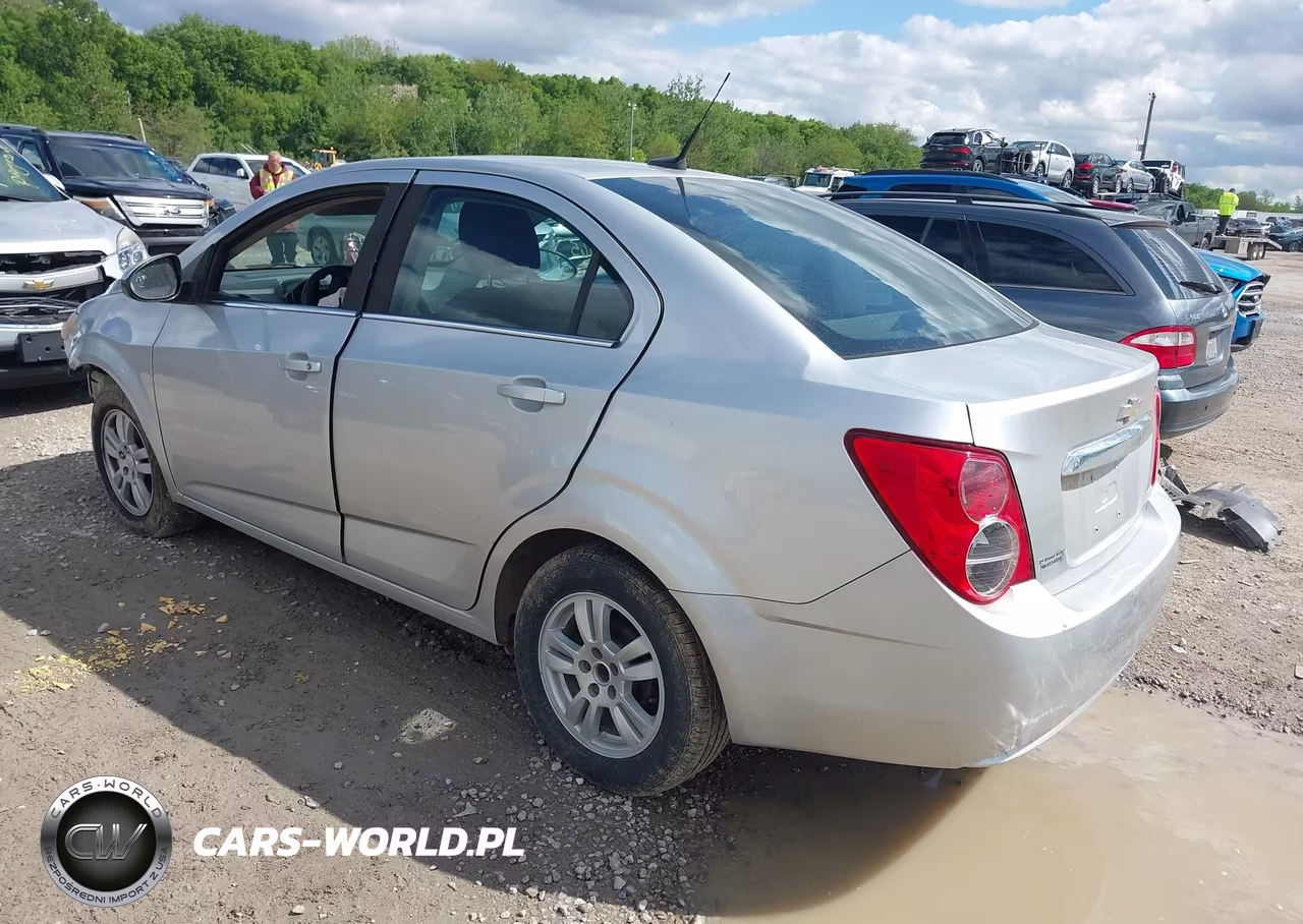 2014 Chevrolet Sonic Lt Auto VIN:1G1JC5SG3E4243913 - 3