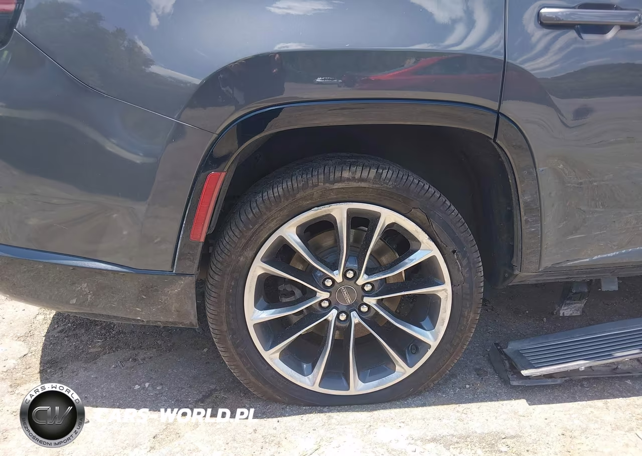 2022 Jeep Wagoneer Series Iii 4X2 VIN:1C4SJUDT0NS206996 - 6