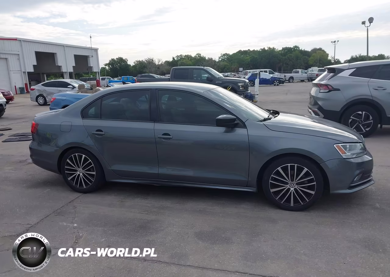 2015 Volkswagen Jetta 1.8T Sport VIN:3VWD17AJ0FM414347 - 13