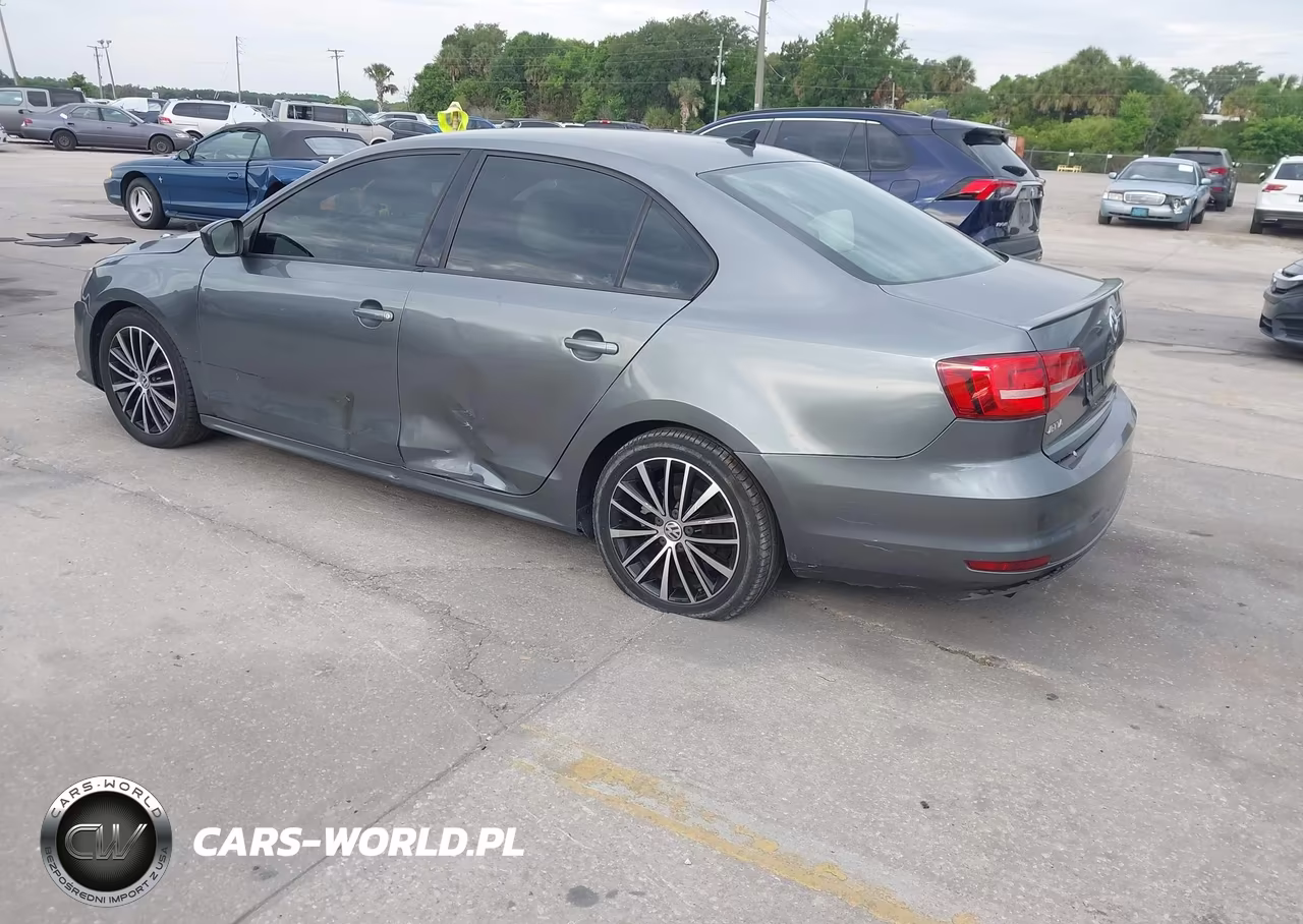 2015 Volkswagen Jetta 1.8T Sport VIN:3VWD17AJ0FM414347 - 3