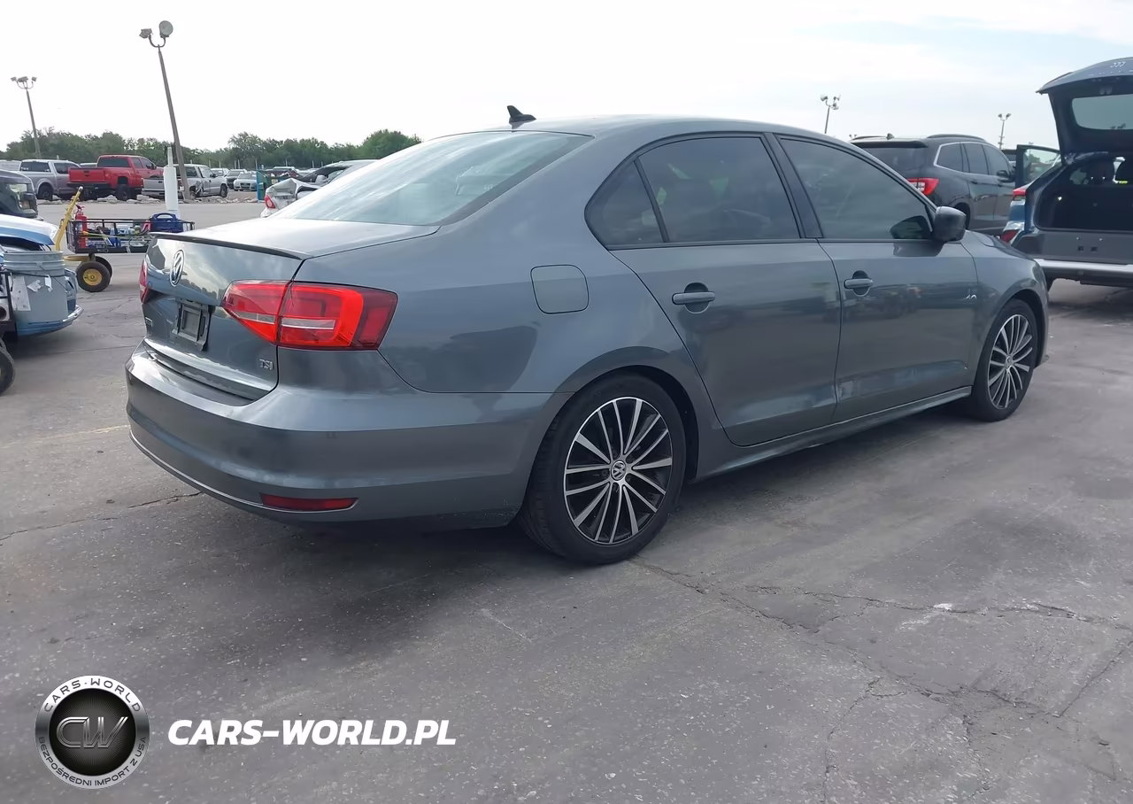 2015 Volkswagen Jetta 1.8T Sport VIN:3VWD17AJ0FM414347 - 4