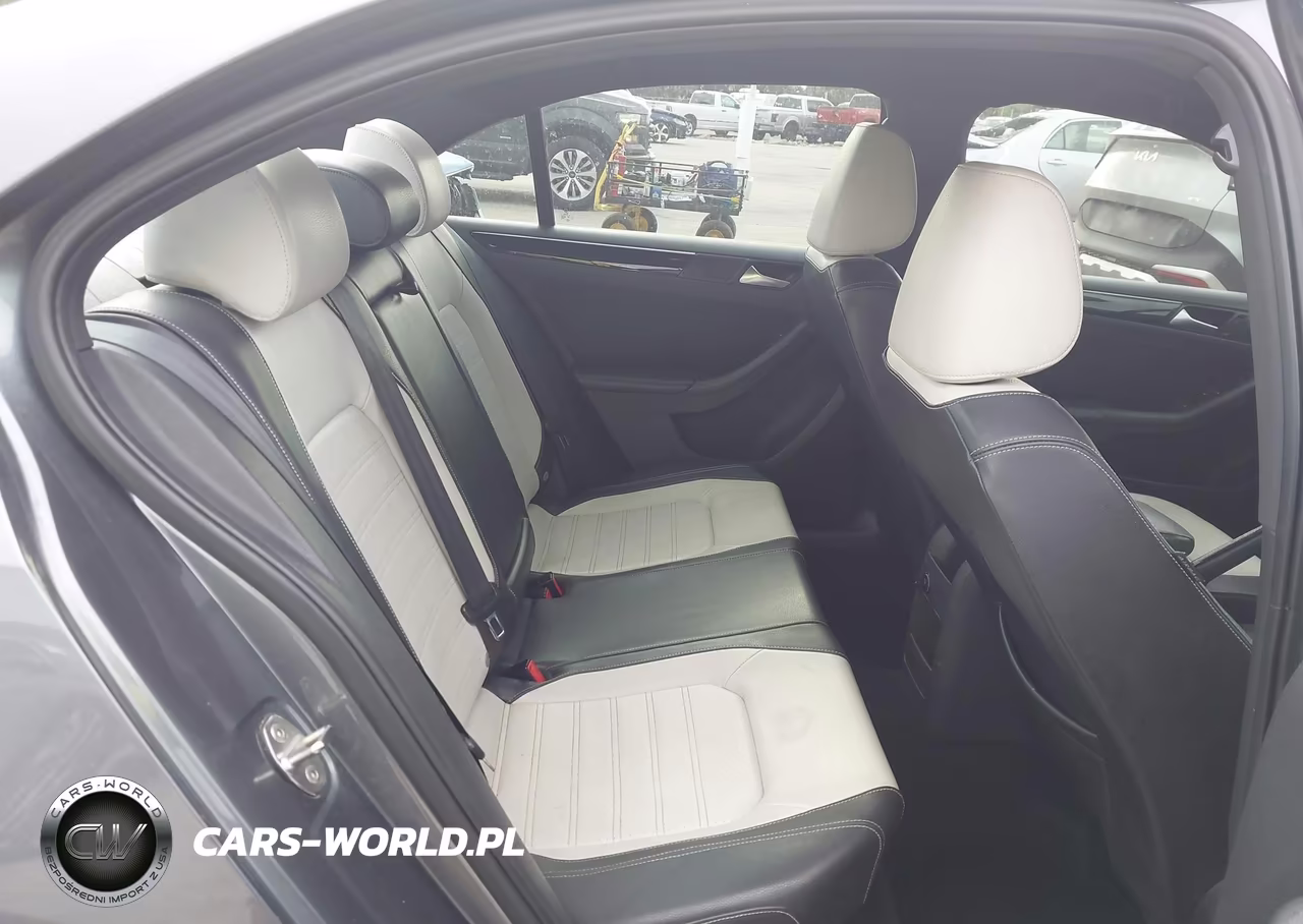 2015 Volkswagen Jetta 1.8T Sport VIN:3VWD17AJ0FM414347 - 8