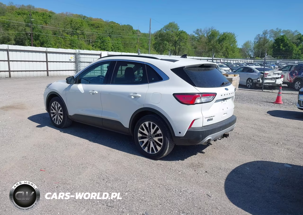 2021 Ford Escape Titanium VIN:1FMCU9J9XMUA12394 - 3