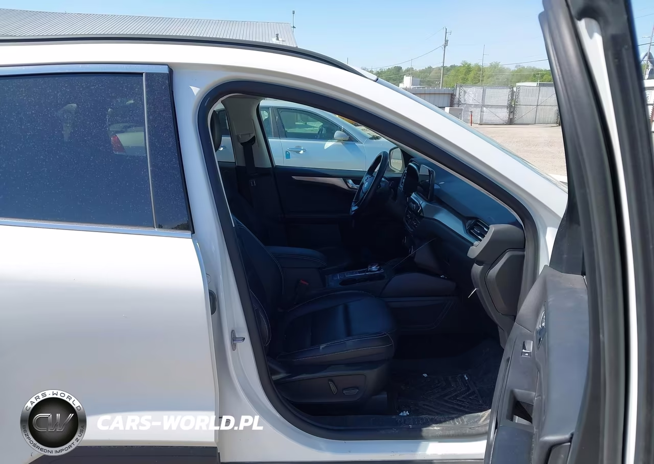 2021 Ford Escape Titanium VIN:1FMCU9J9XMUA12394 - 5