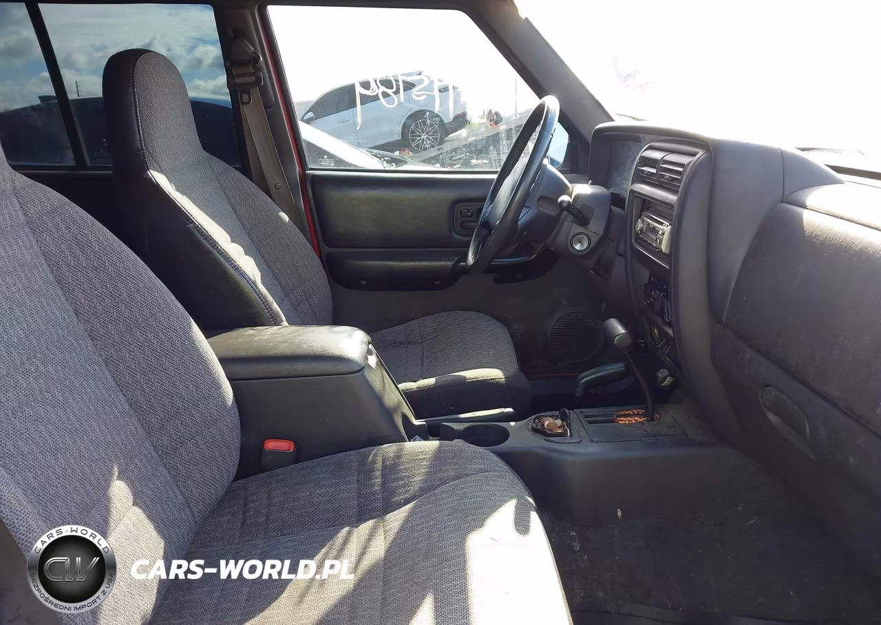 2000 Jeep Cherokee Sport VIN:1J4FF48S2YL112843 - 5