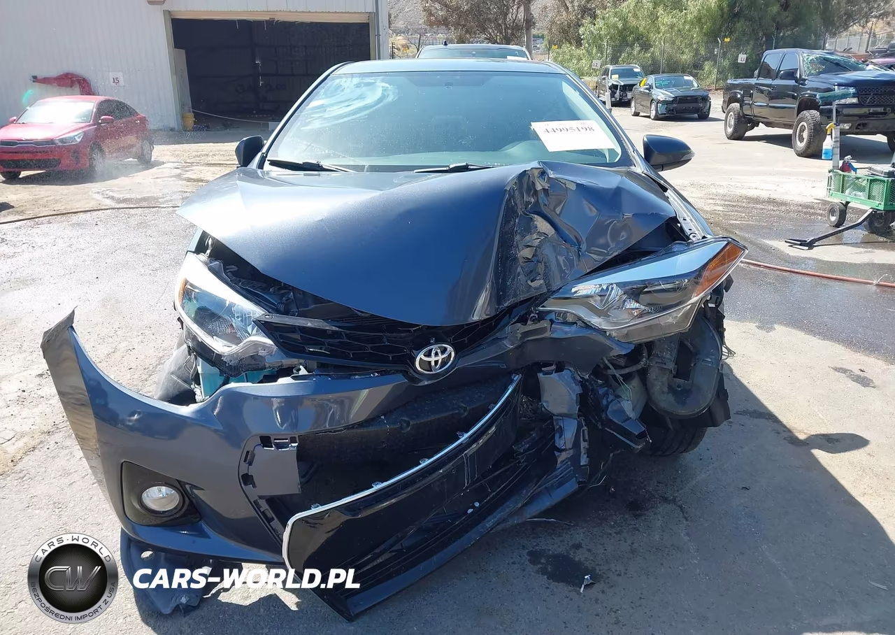 2015 Toyota Corolla S Plus VIN:5YFBURHE7FP200812 - 12
