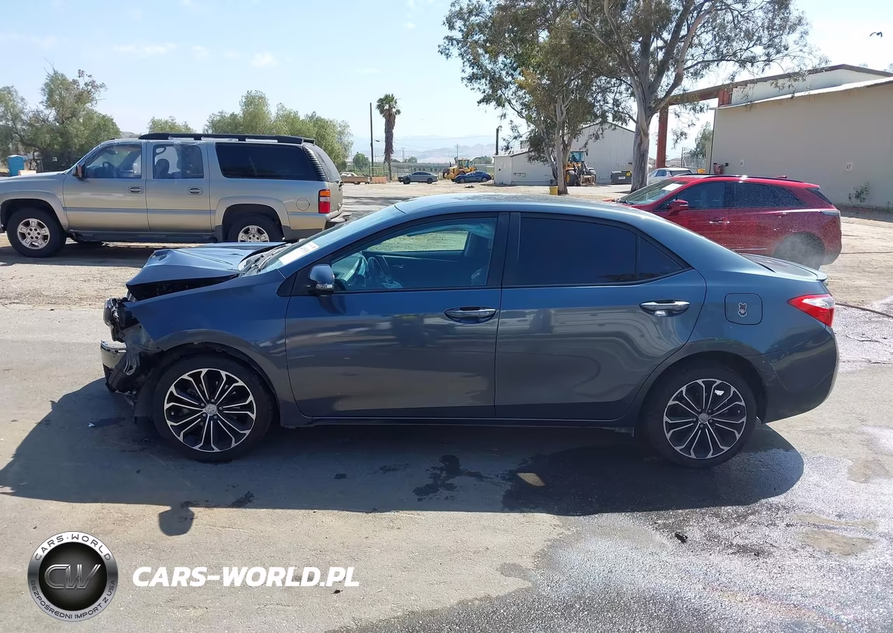 2015 Toyota Corolla S Plus VIN:5YFBURHE7FP200812 - 14