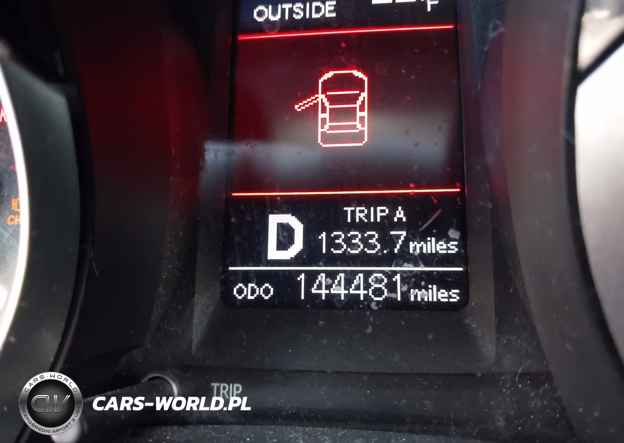 2015 Toyota Corolla S Plus VIN:5YFBURHE7FP200812 - 15