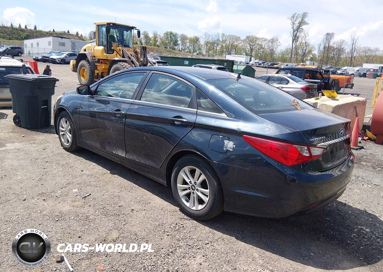 2013 Hyundai Sonata Gls VIN:5NPEB4AC7DH640862 - 3