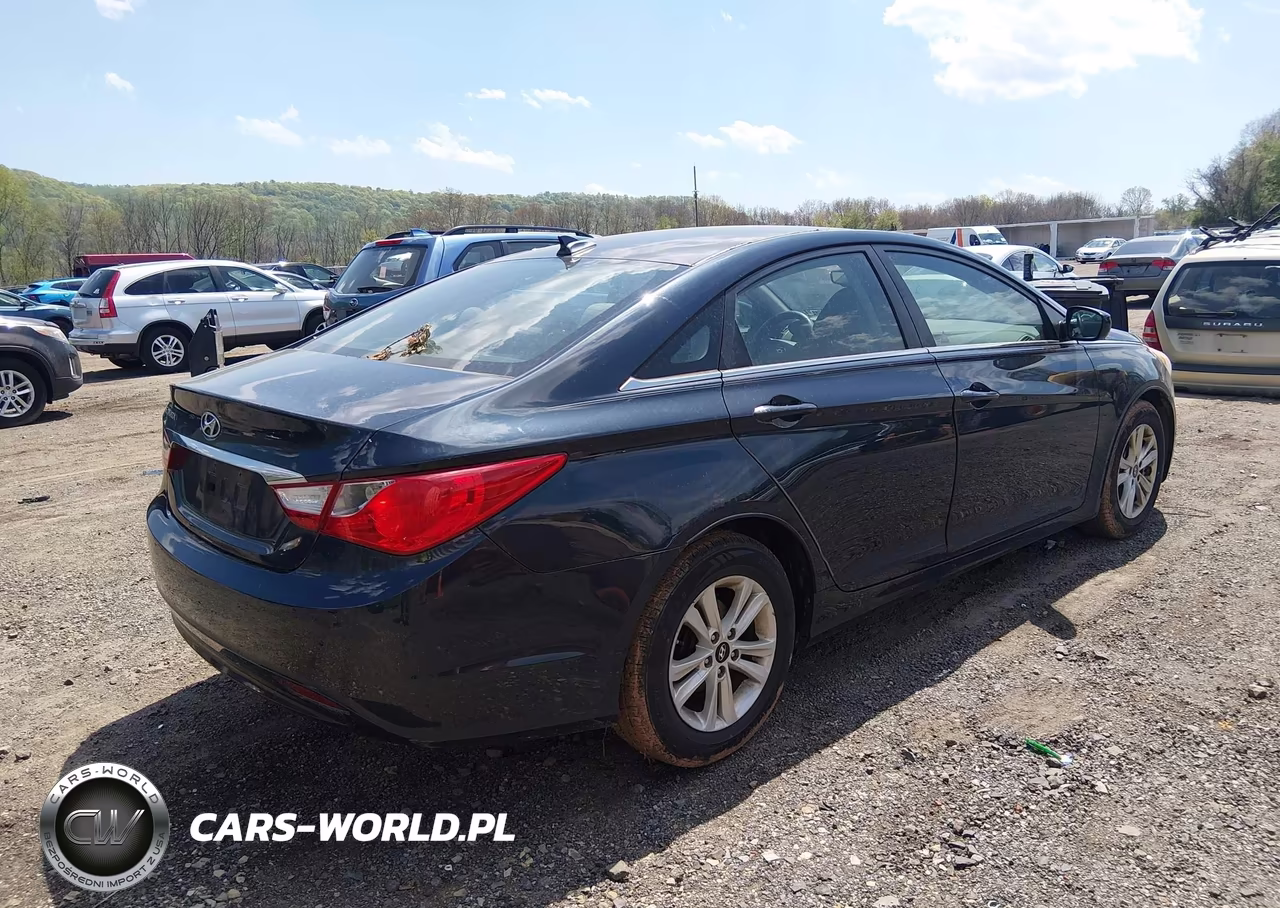 2013 Hyundai Sonata Gls VIN:5NPEB4AC7DH640862 - 4