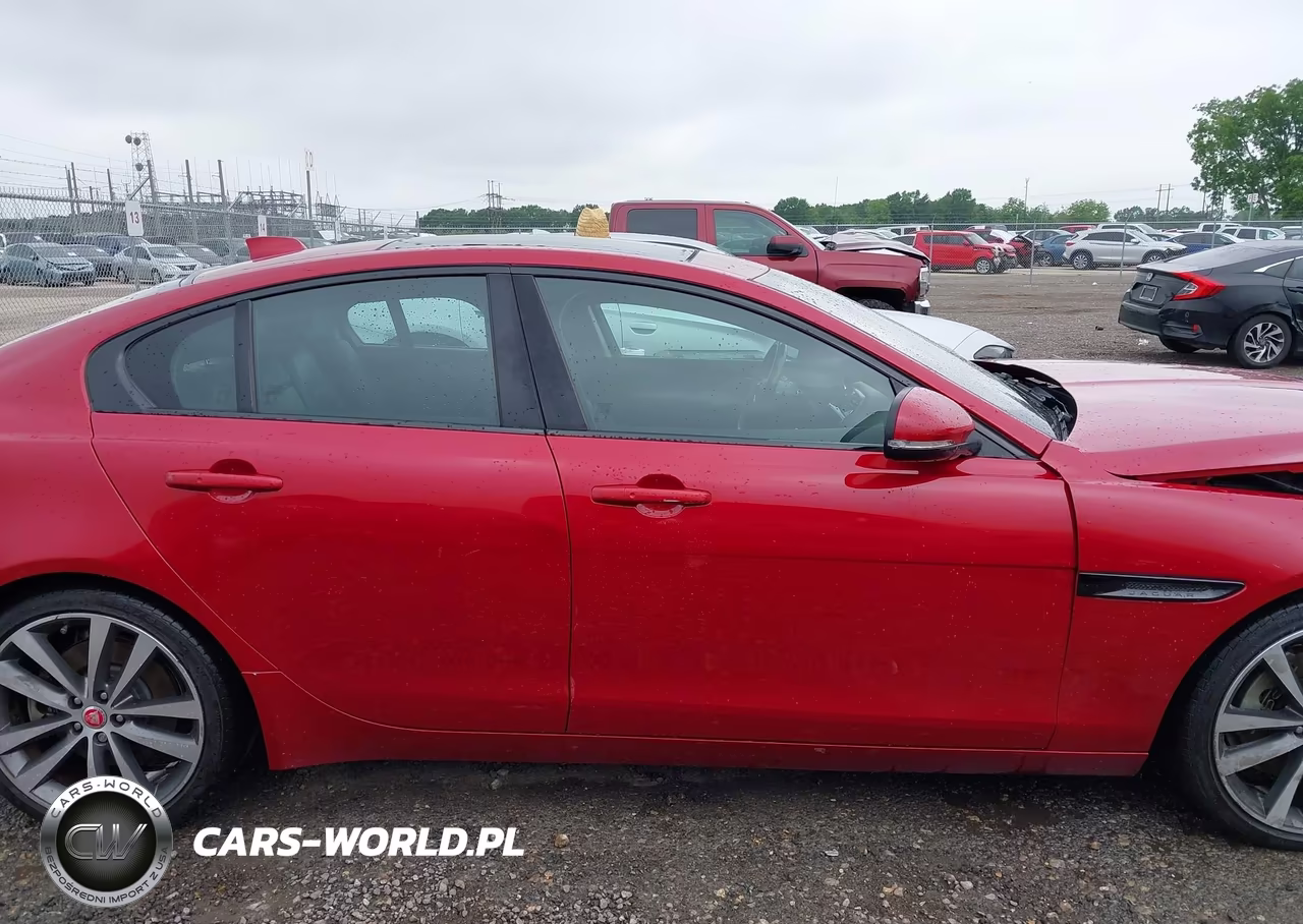 2017 Jaguar Xe 25T Prestige VIN:SAJAE4BG2HA957048 - 13