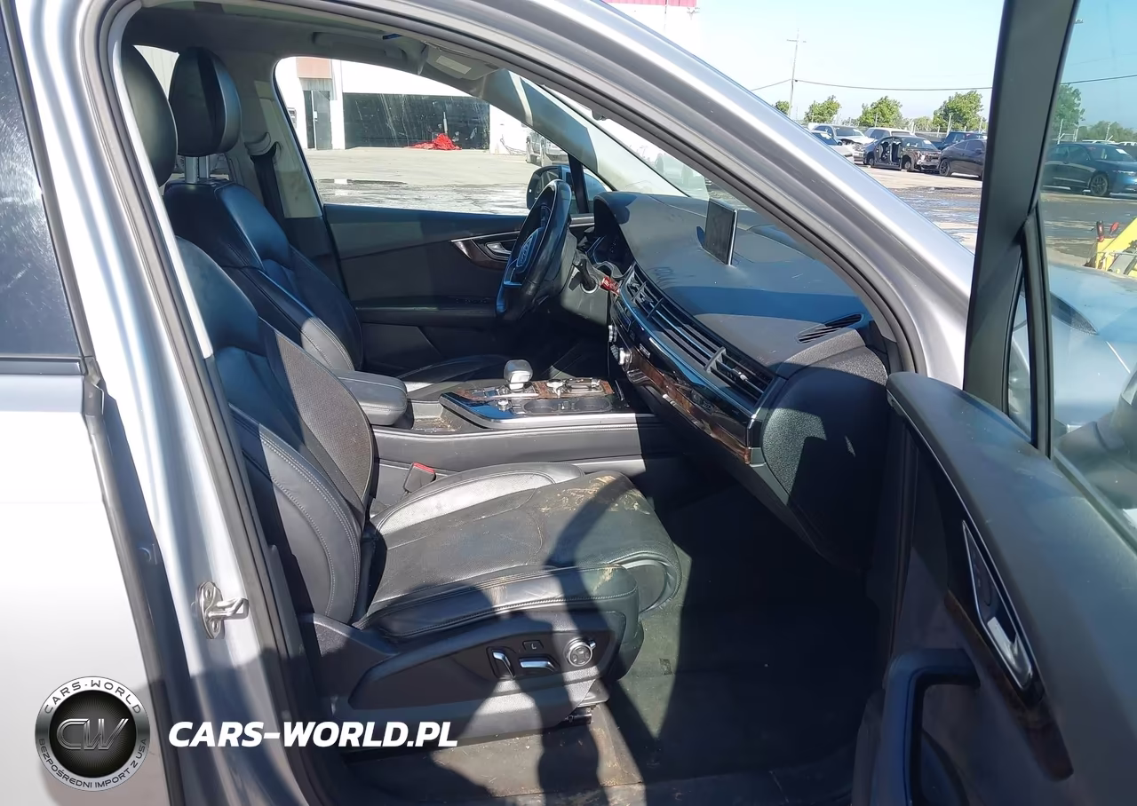 2018 Audi Q7 3.0T Premium VIN:WA1VABF73JD010304 - 5
