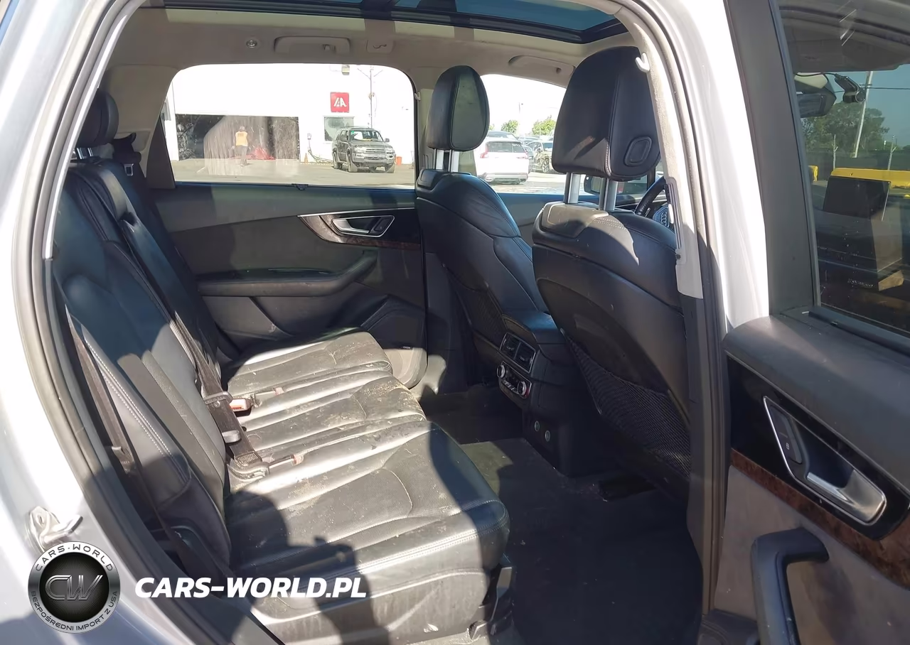 2018 Audi Q7 3.0T Premium VIN:WA1VABF73JD010304 - 8
