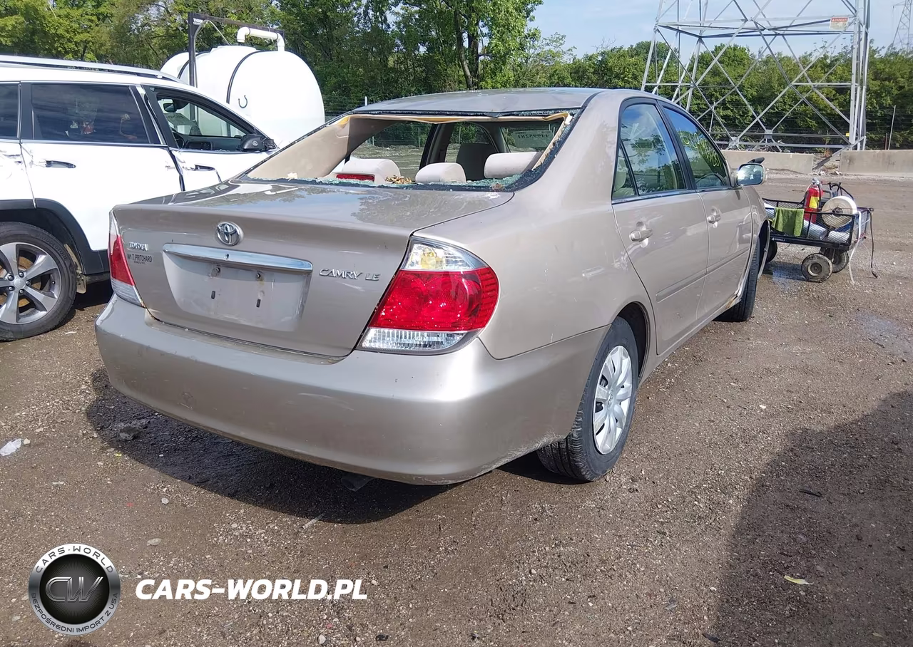 2005 Toyota Camry Le VIN:4T1BE32K65U511900 - 4