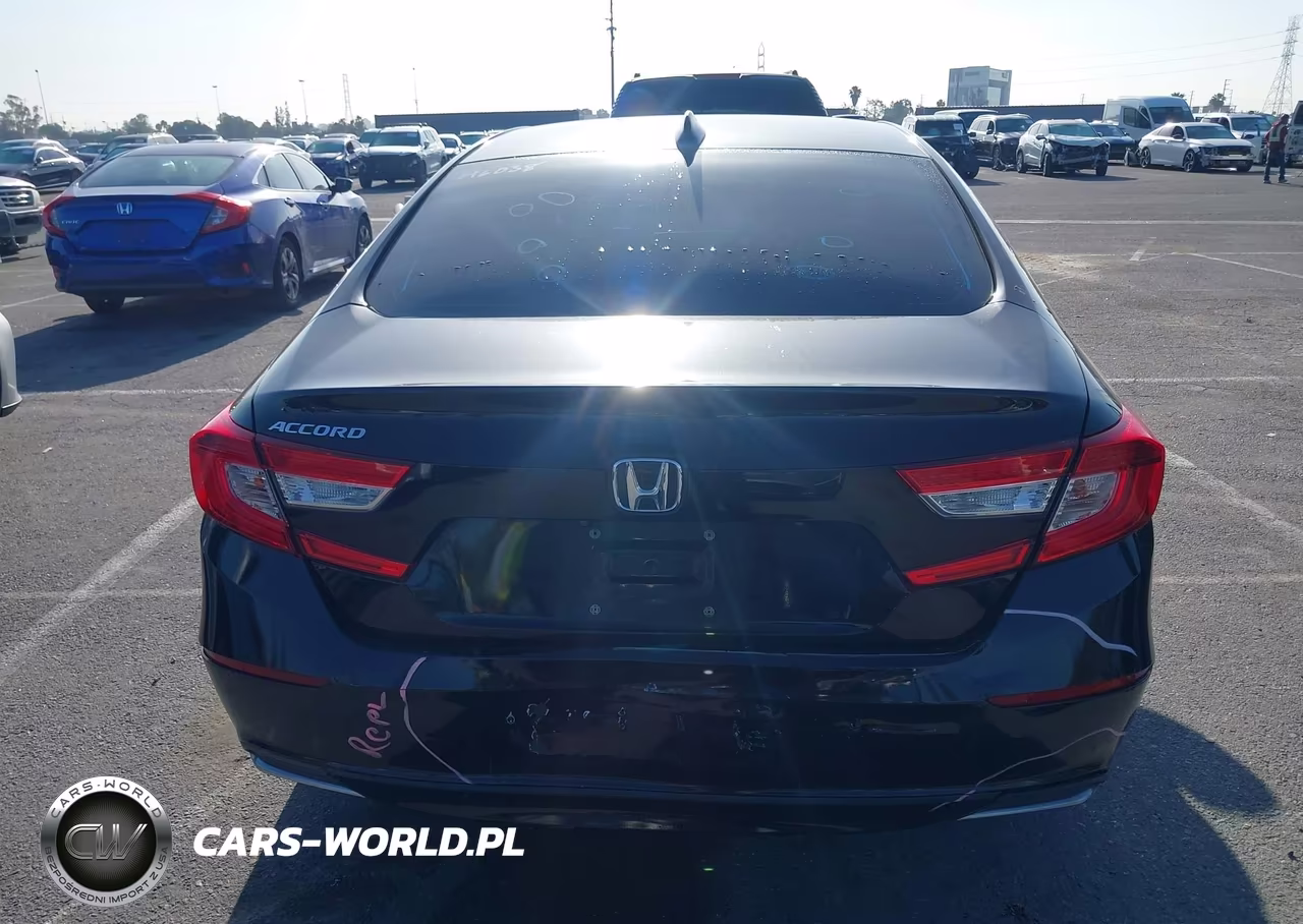 2018 Honda Accord Lx VIN:1HGCV1F1XJA083793 - 17