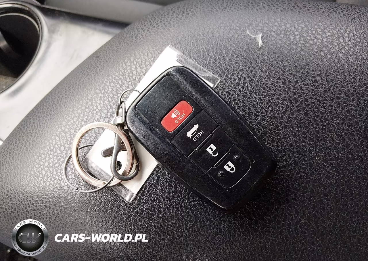 2018 Toyota Camry Le VIN:4T1B11HK6JU019398 - 11