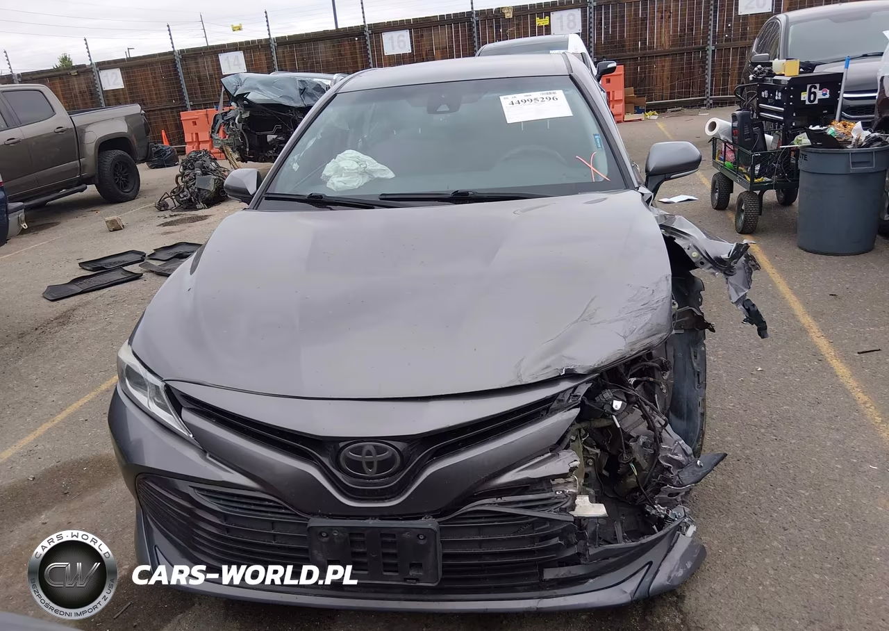 2018 Toyota Camry Le VIN:4T1B11HK6JU019398 - 12