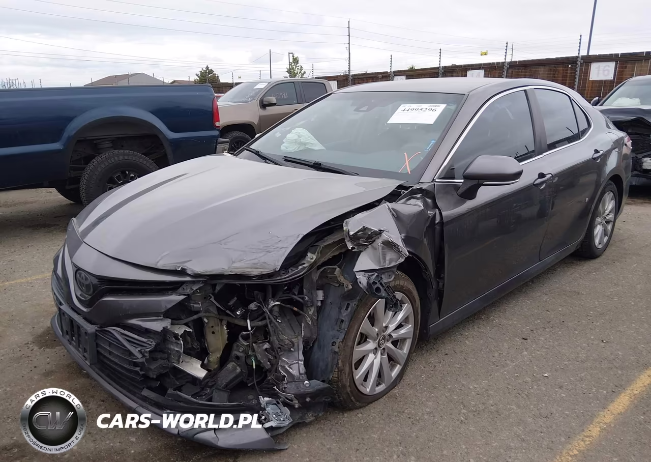 2018 Toyota Camry Le VIN:4T1B11HK6JU019398 - 2