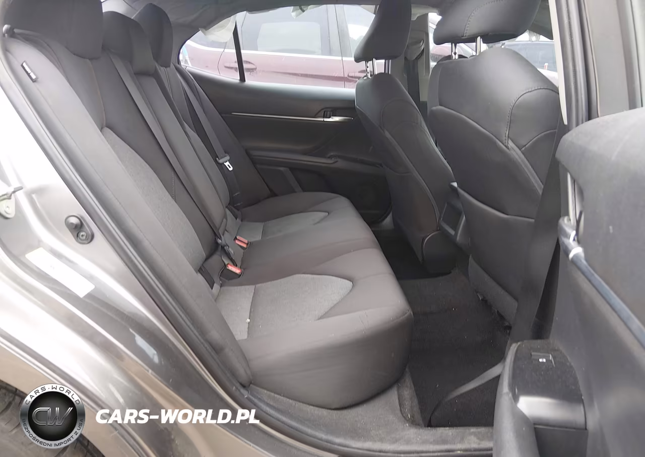 2018 Toyota Camry Le VIN:4T1B11HK6JU019398 - 8