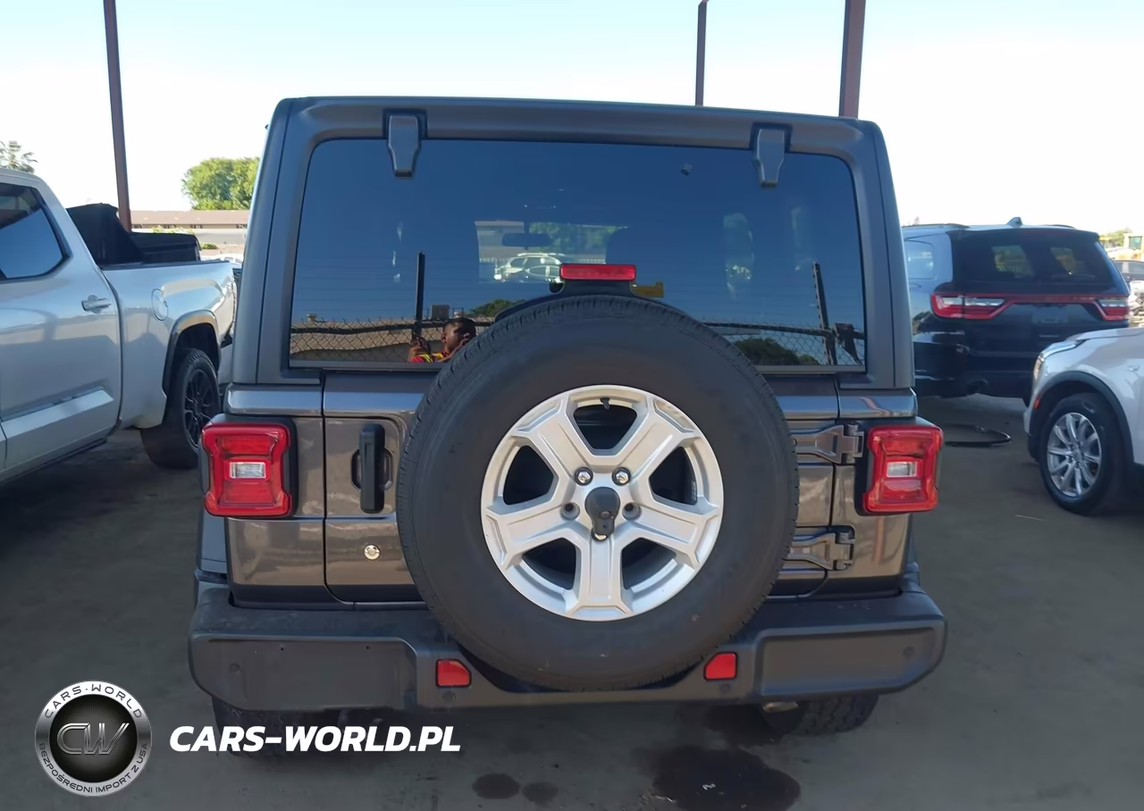 2020 Jeep Wrangler Unlimited Sport S 4X4 VIN:1C4HJXDG3LW267523 - 16