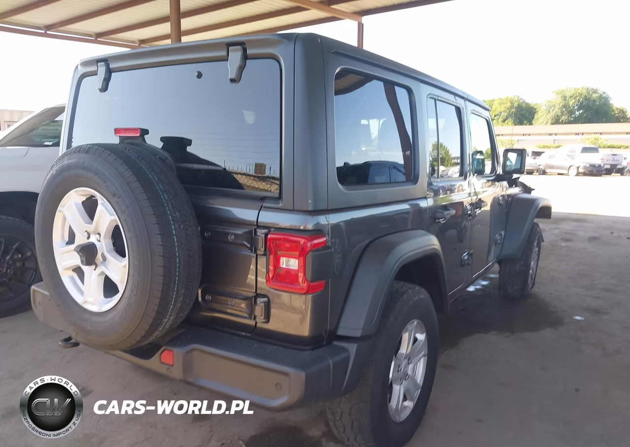 2020 Jeep Wrangler Unlimited Sport S 4X4 VIN:1C4HJXDG3LW267523 - 4