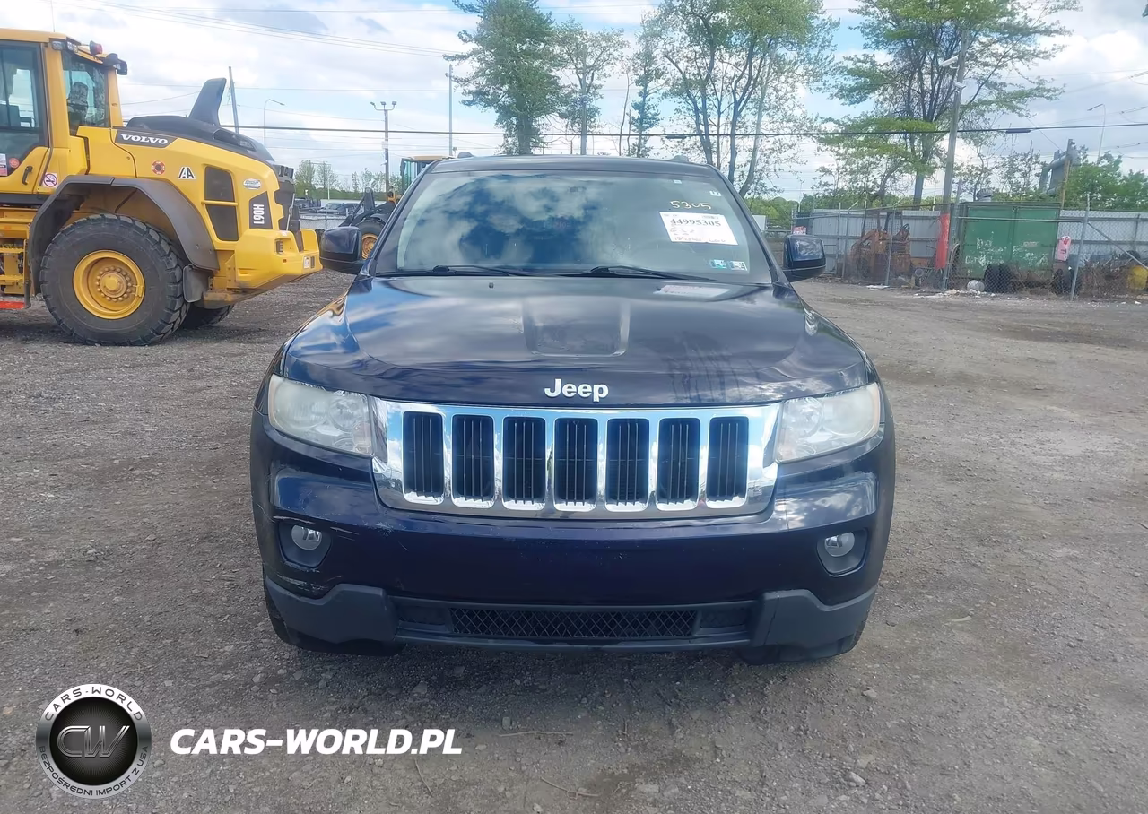 2011 Jeep Grand Cherokee Laredo VIN:1J4RR4GG4BC523346 - 11