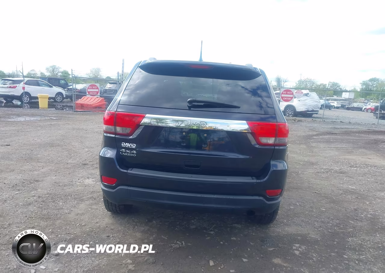 2011 Jeep Grand Cherokee Laredo VIN:1J4RR4GG4BC523346 - 15