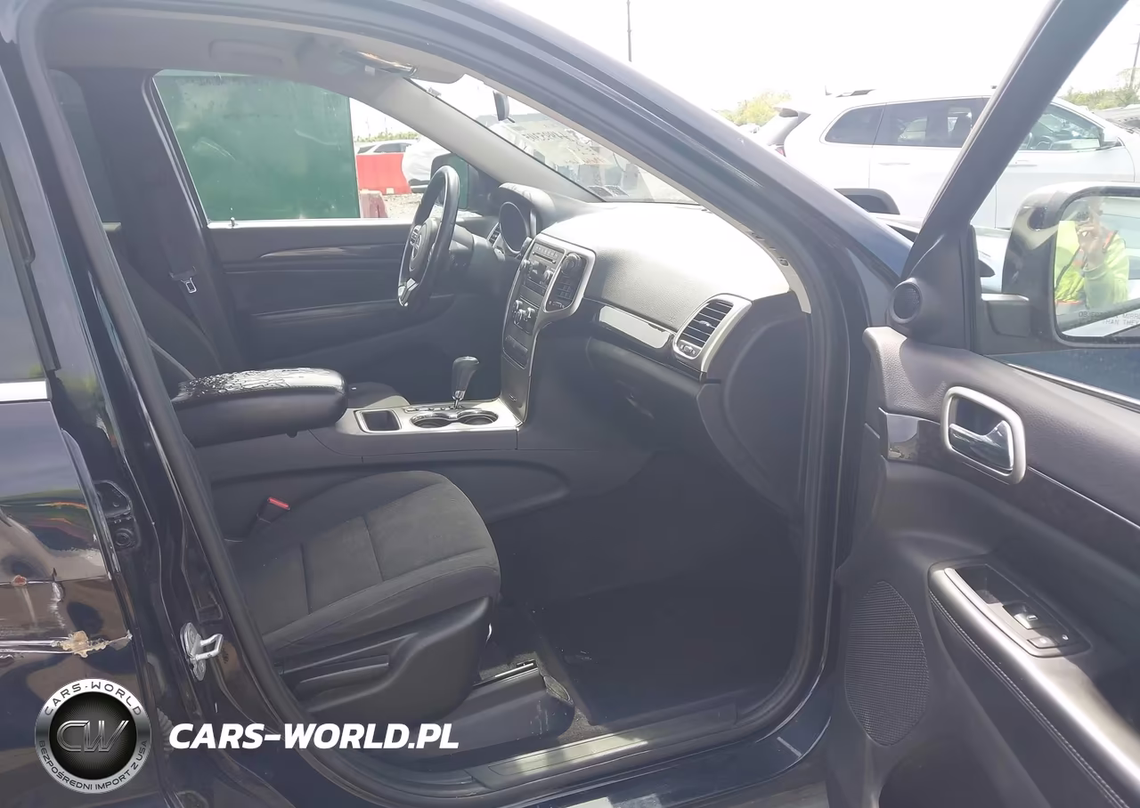 2011 Jeep Grand Cherokee Laredo VIN:1J4RR4GG4BC523346 - 5