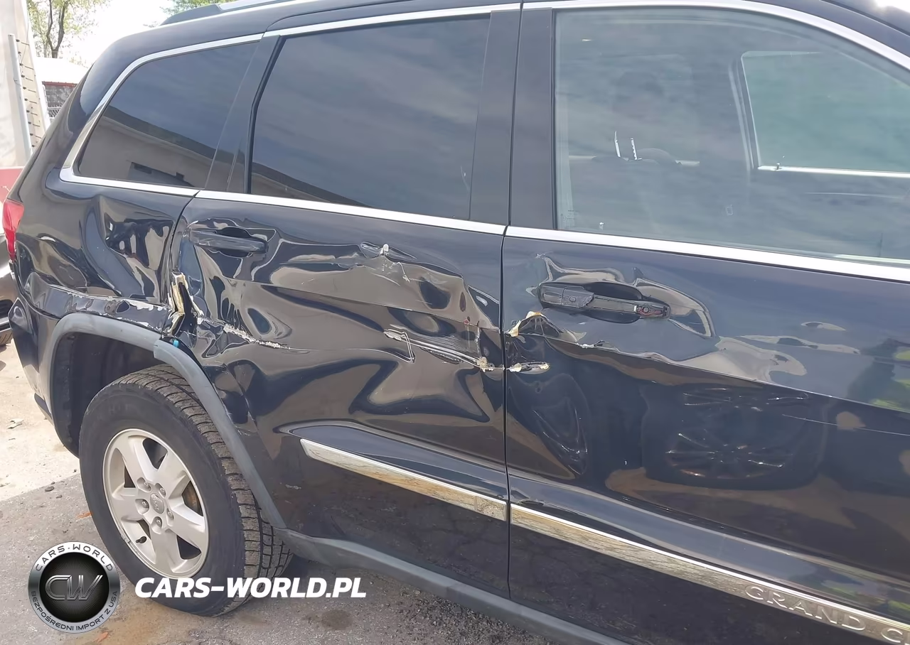 2011 Jeep Grand Cherokee Laredo VIN:1J4RR4GG4BC523346 - 6