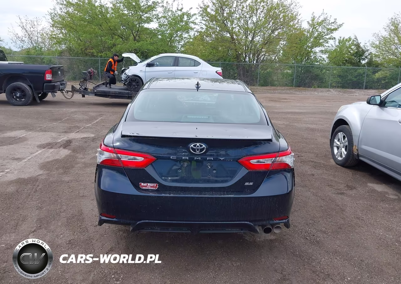 2019 Toyota Camry Se VIN:4T1B11HK2KU824817 - 16