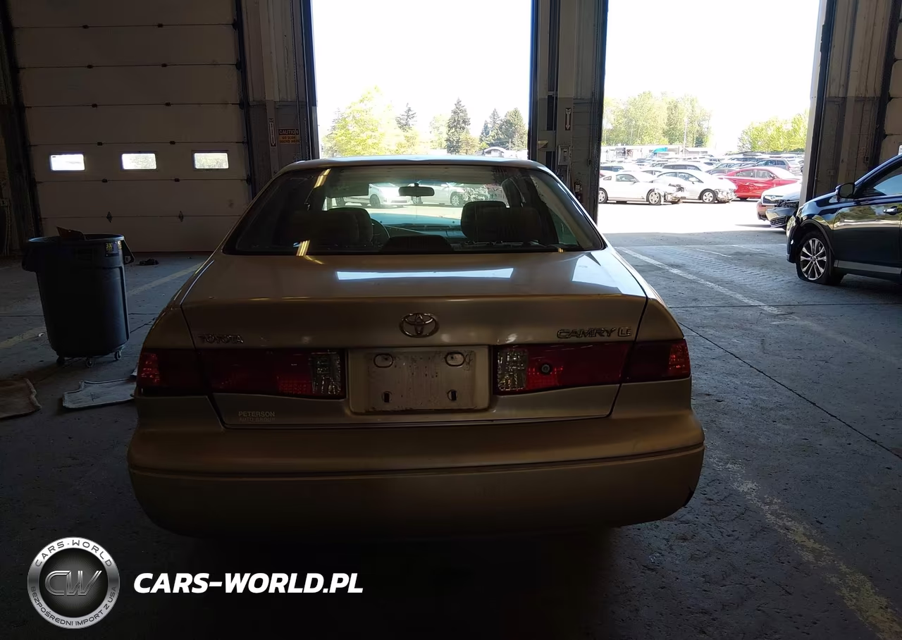 2000 Toyota Camry Le VIN:JT2BG22K1Y0510151 - 16