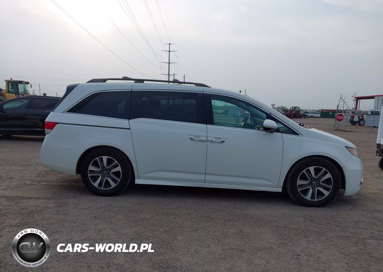2015 Honda Odyssey Touring-Touring Elite VIN:5FNRL5H93FB076398 - 14