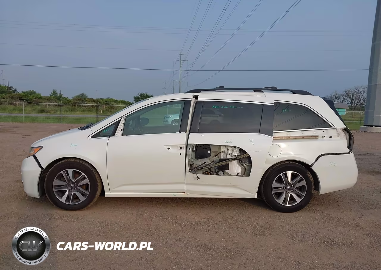 2015 Honda Odyssey Touring-Touring Elite VIN:5FNRL5H93FB076398 - 15