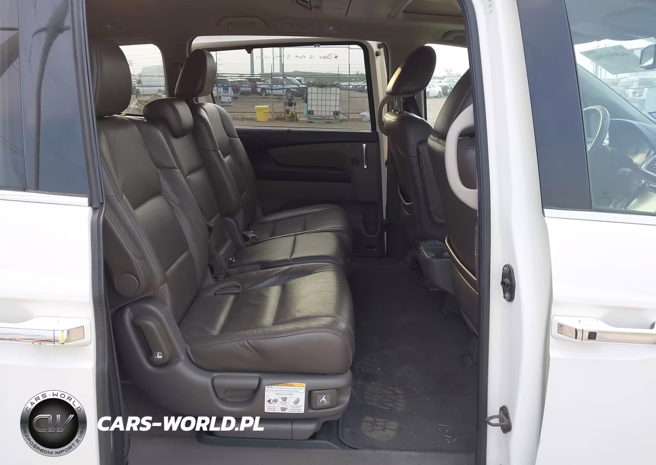 2015 Honda Odyssey Touring-Touring Elite VIN:5FNRL5H93FB076398 - 8