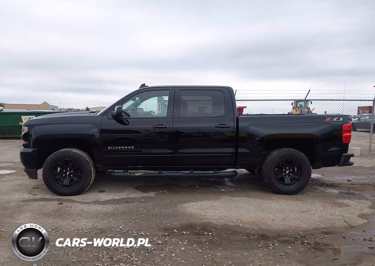 2018 Chevrolet Silverado 1500 2Lt VIN:3GCUKREC4JG344687 - 14