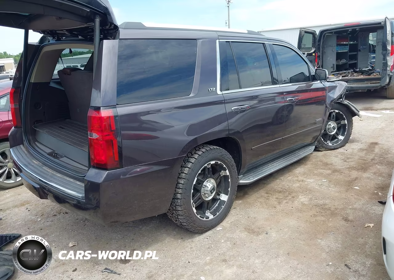 2015 Chevrolet Tahoe Ltz VIN:1GNSKCKC2FR539596 - 4
