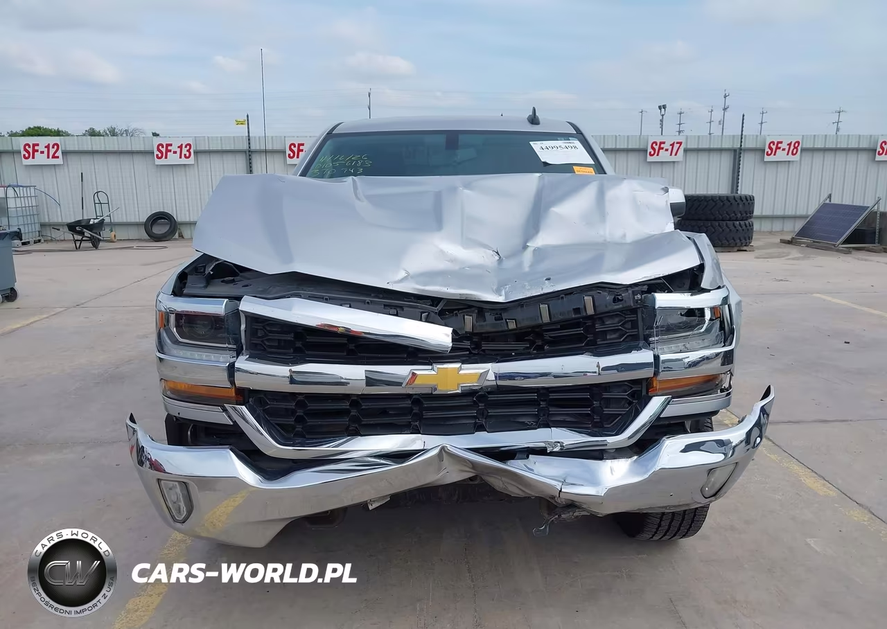 2018 Chevrolet Silverado 1500 1Lt VIN:3GCPCREC2JG370943 - 12