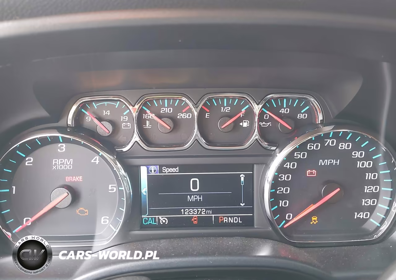 2018 Chevrolet Silverado 1500 1Lt VIN:3GCPCREC2JG370943 - 7