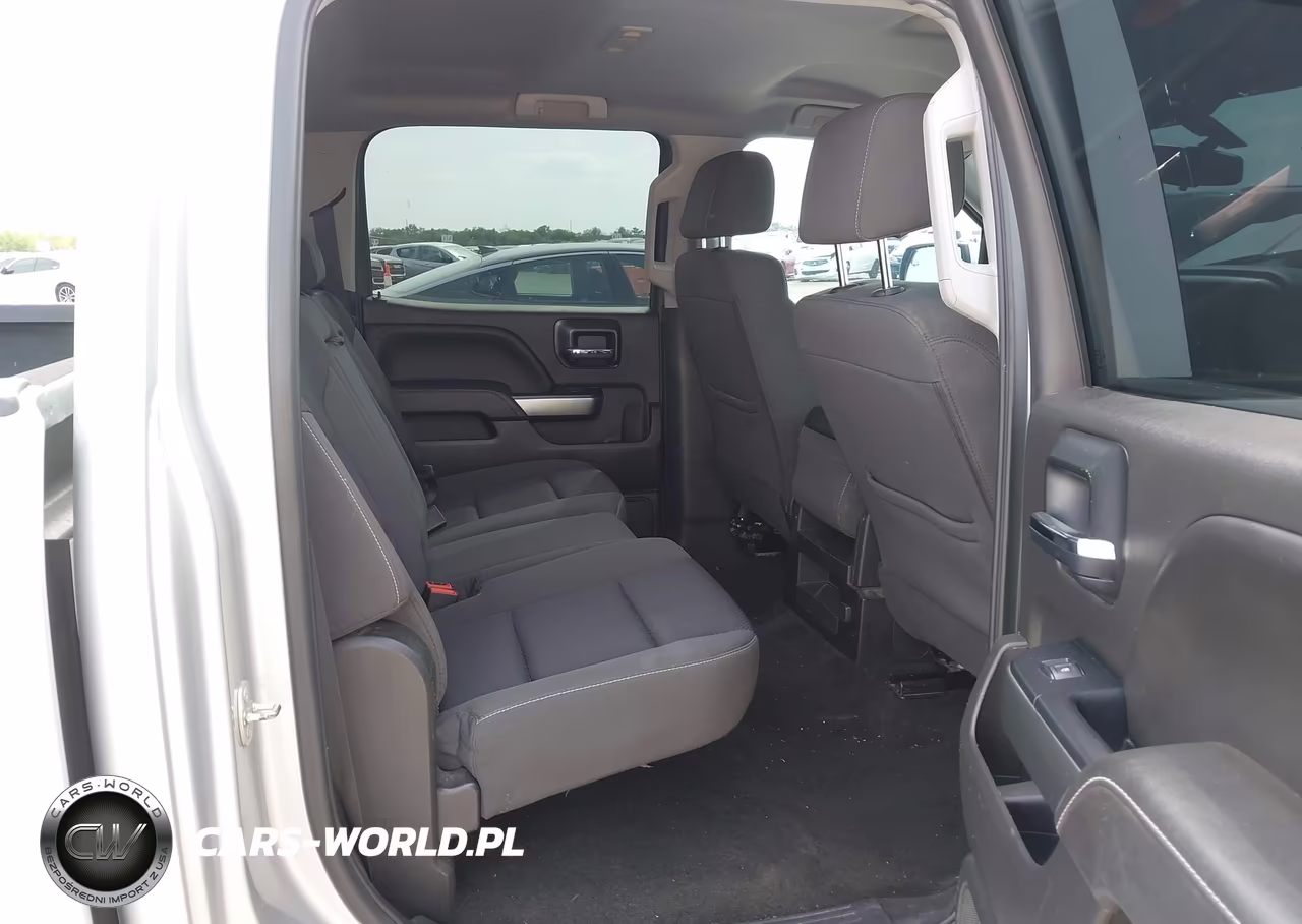 2018 Chevrolet Silverado 1500 1Lt VIN:3GCPCREC2JG370943 - 8