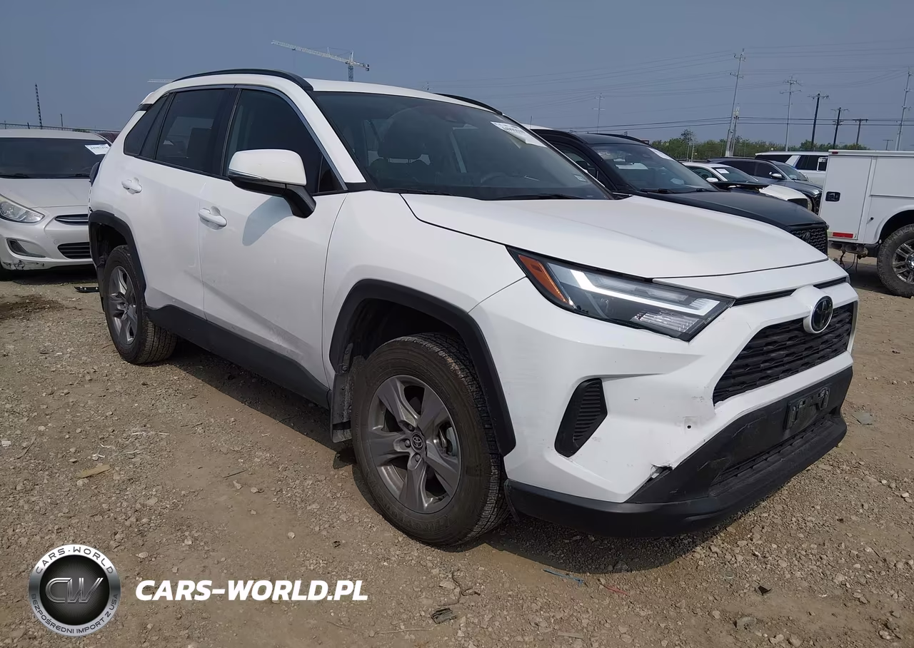 2024 Toyota Rav4 Xle – zdjęcie 1 z 17