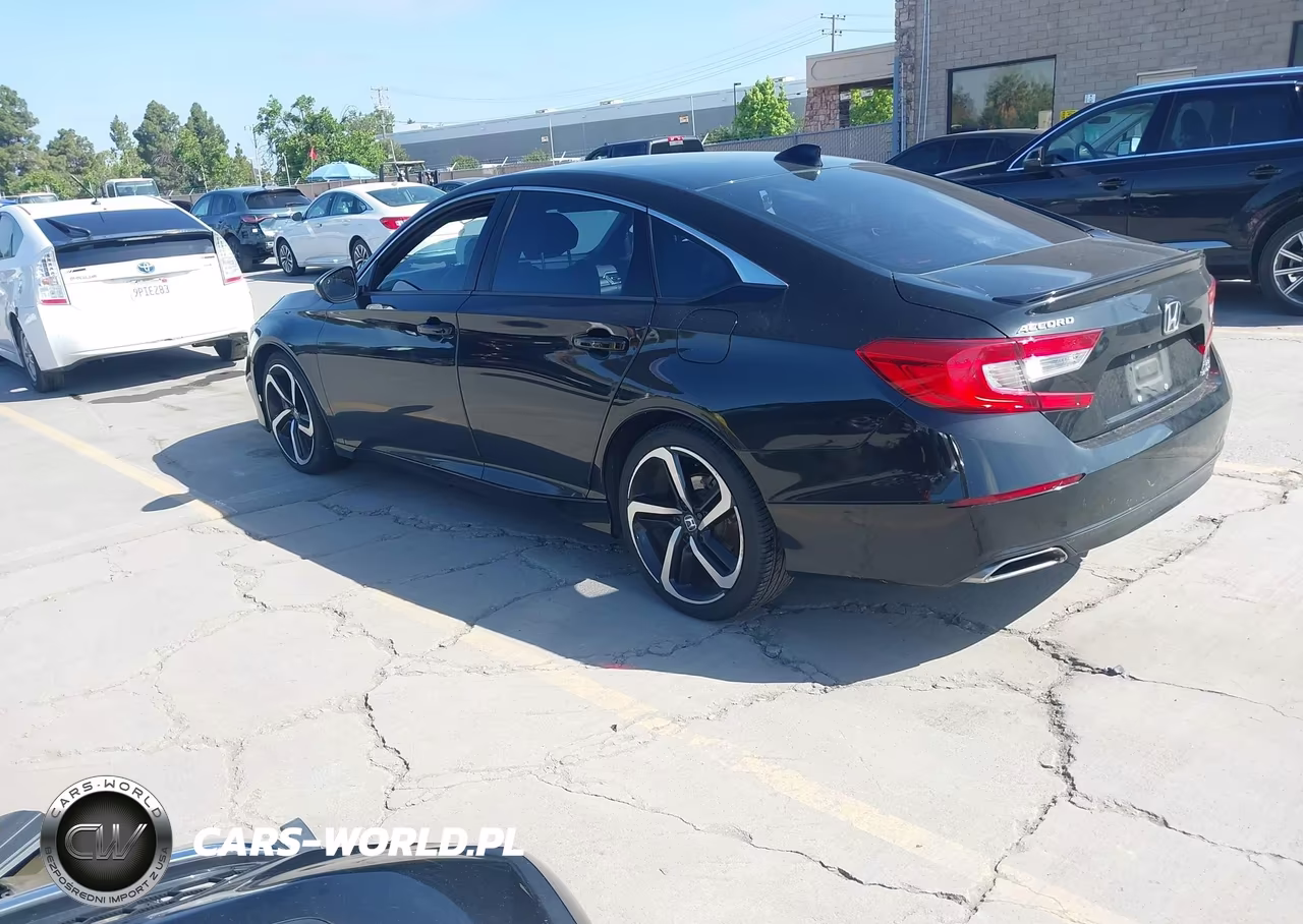 2018 Honda Accord Sport 2.0T VIN:1HGCV2F33JA019974 - 3