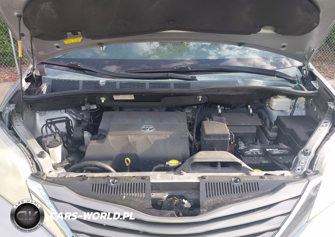 2013 Toyota Sienna Xle V6 8 Passenger VIN:5TDYK3DC8DS343516 - 10