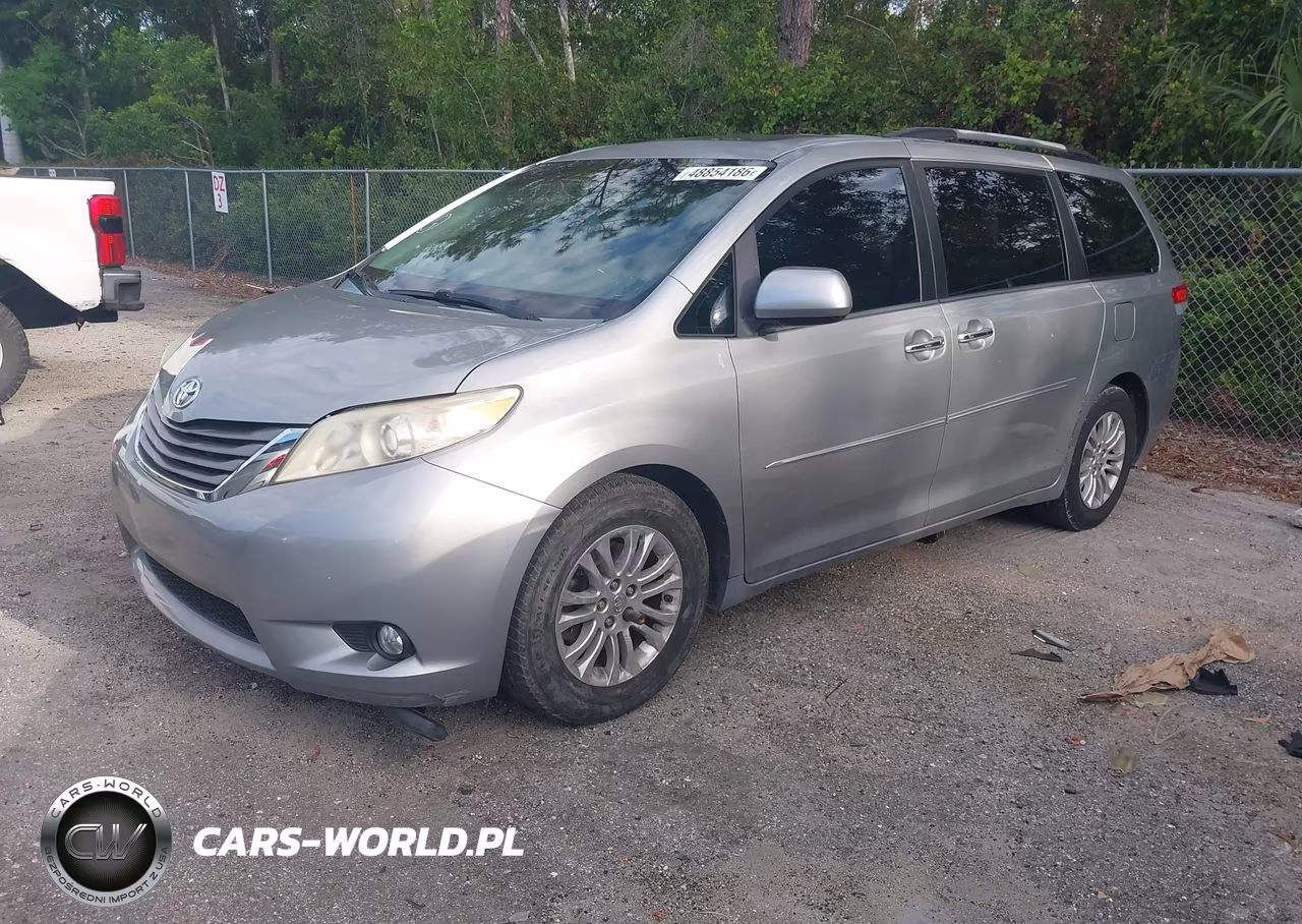 2013 Toyota Sienna Xle V6 8 Passenger VIN:5TDYK3DC8DS343516 - 2