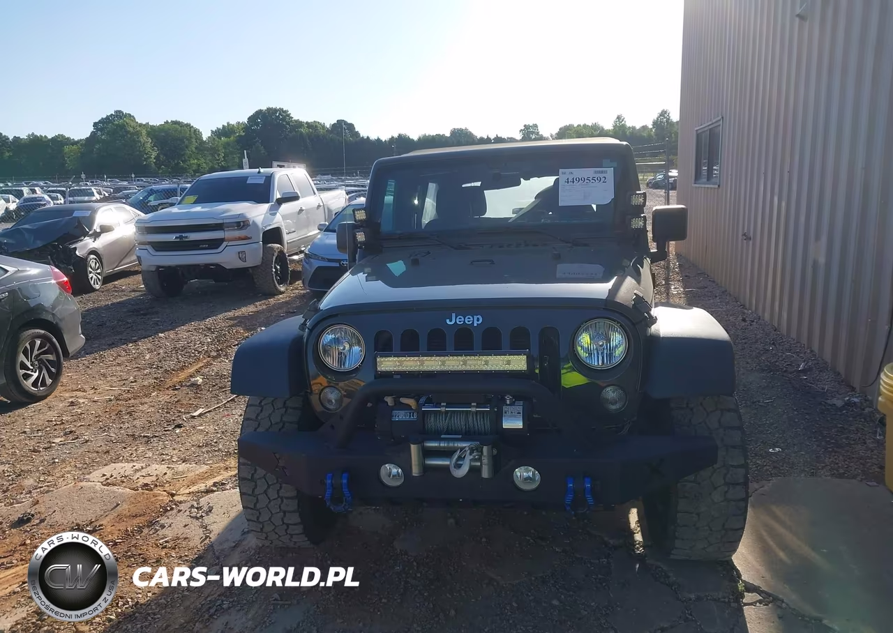2016 Jeep Wrangler Unlimited Sport VIN:1C4BJWDG0GL114122 - 13