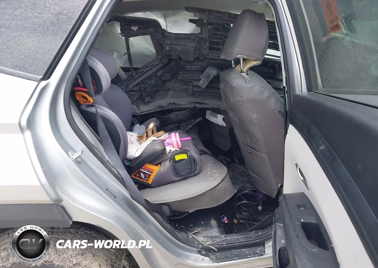 2025 Hyundai Tucson Sel VIN:5NMJB3DE3SH443137 - 8