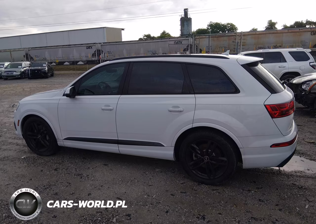 2018 Audi Q7 3.0T Premium VIN:WA1VAAF7XJD035470 - 14