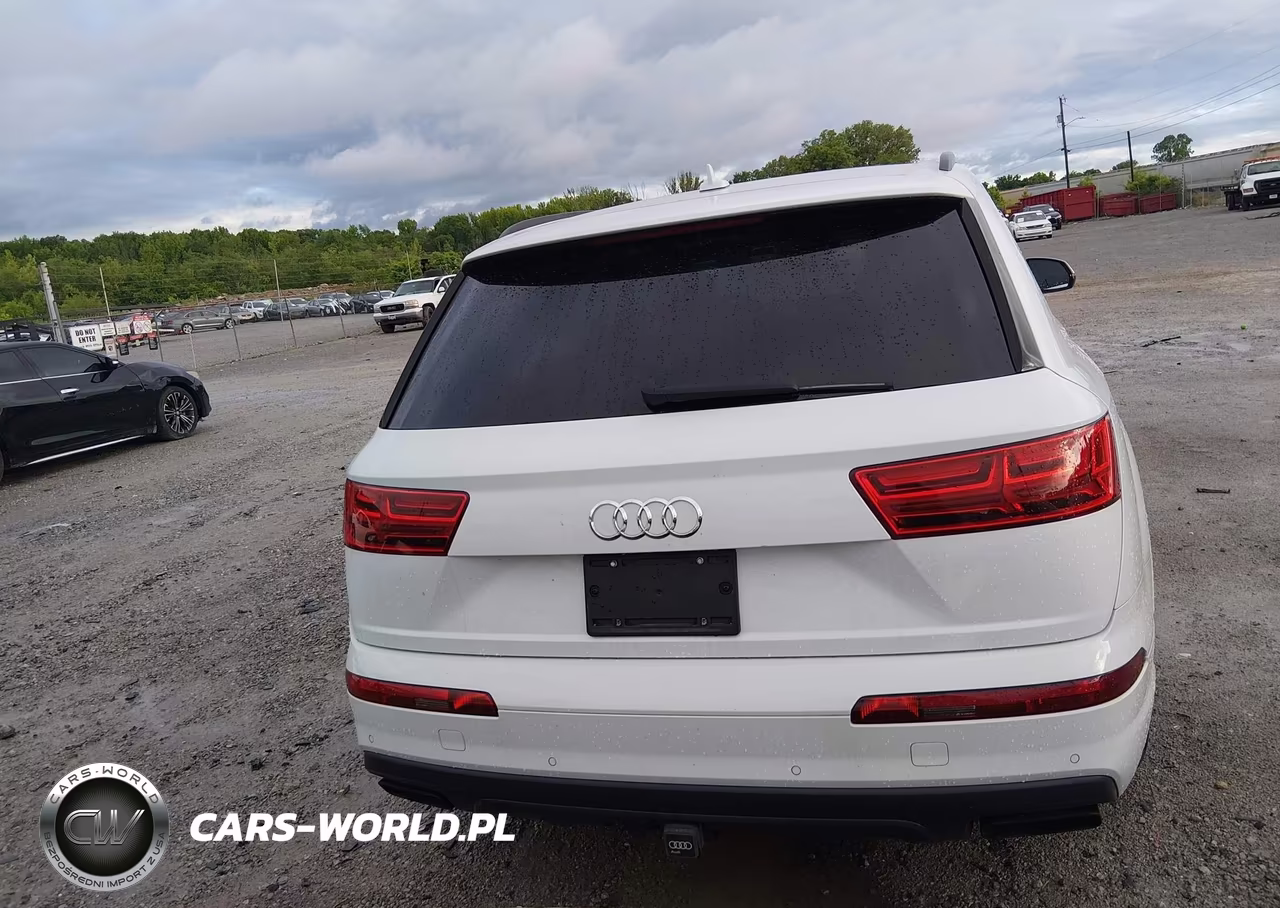 2018 Audi Q7 3.0T Premium VIN:WA1VAAF7XJD035470 - 16