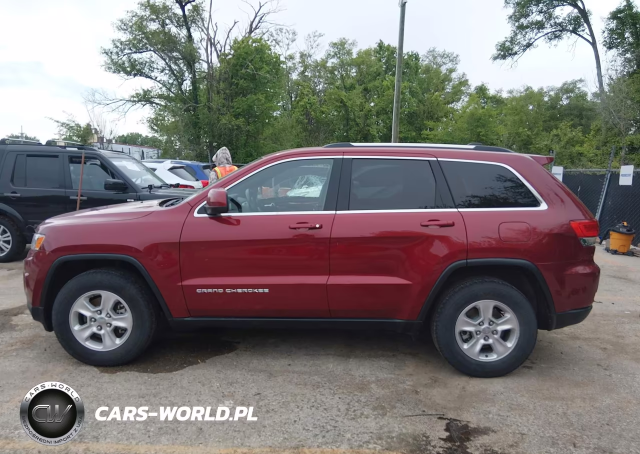 2015 Jeep Grand Cherokee Laredo VIN:1C4RJFAG1FC234058 - 15