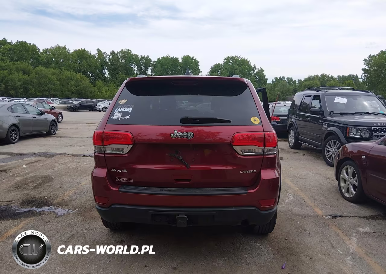 2015 Jeep Grand Cherokee Laredo VIN:1C4RJFAG1FC234058 - 17