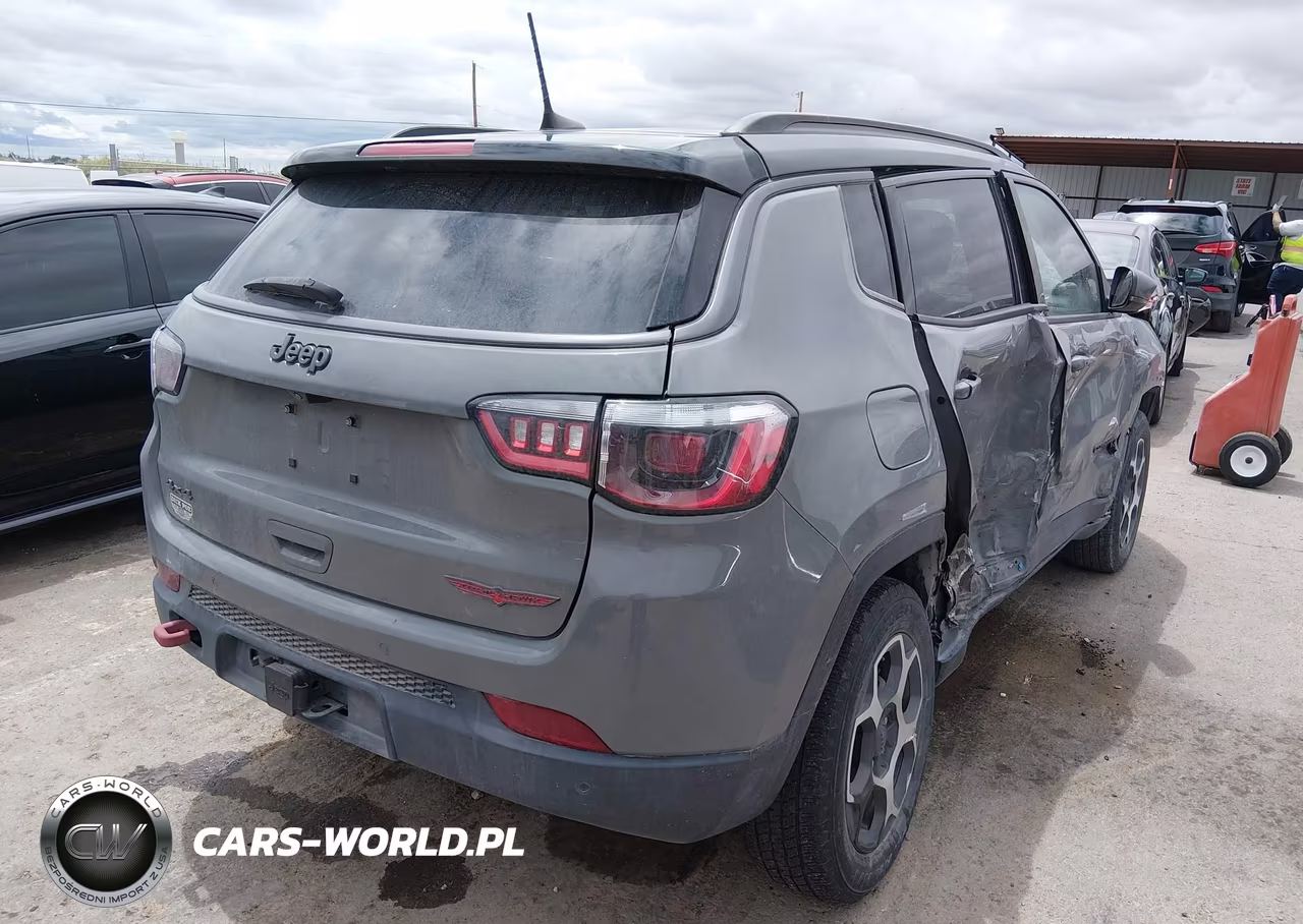 2022 Jeep Compass Trailhawk 4X4 VIN:3C4NJDDB4NT106144 - 4